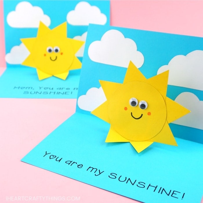 Simple and easy You are my Sunshine Card for kids to make for Mother's Day, Father's Day or as a handmade greeting card for any time of year -Free template!